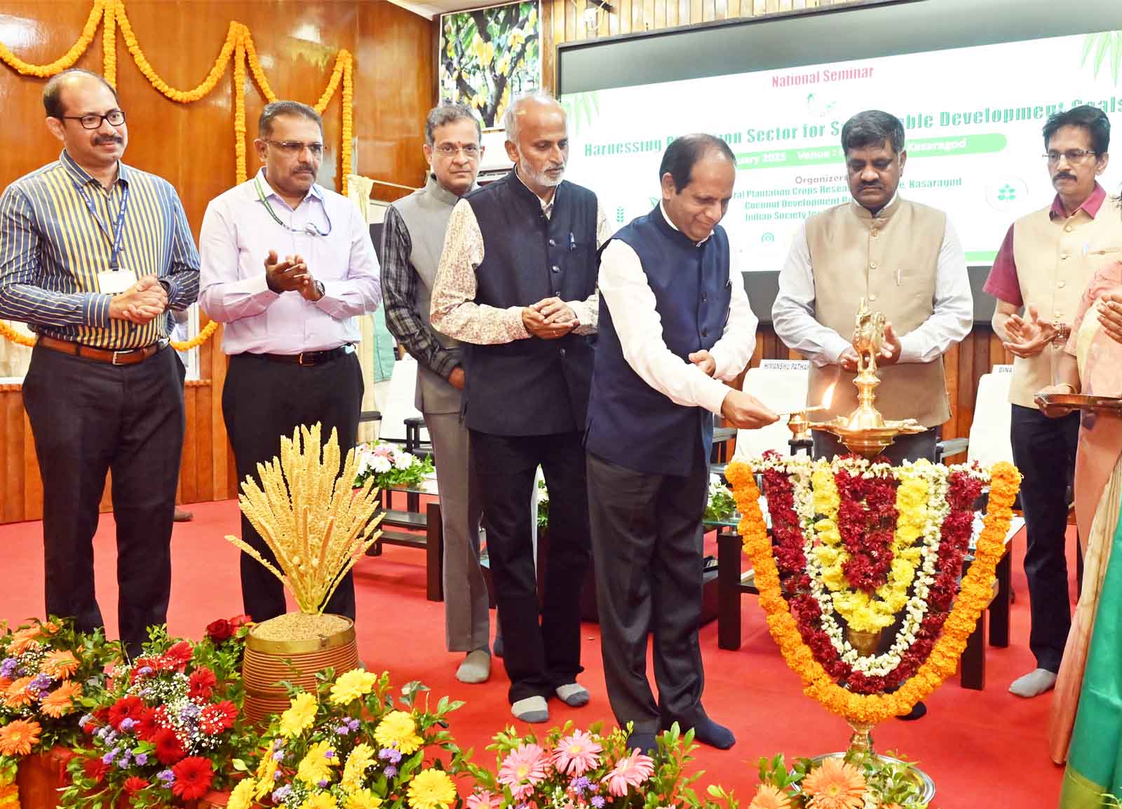 Photo for DG inaugurates Foundation Day Exhibition cum National Seminar